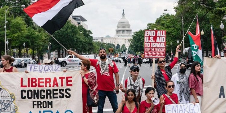 Law enforcement brace as anti-Israel groups vow to bring tens of thousands of protesters to DNC in Chicago