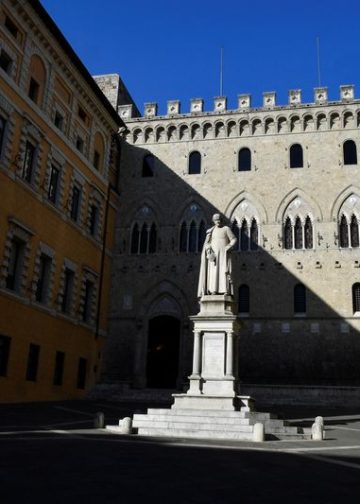 Italy’s MPS shares fall ahead of Mediobanca board meeting on bid