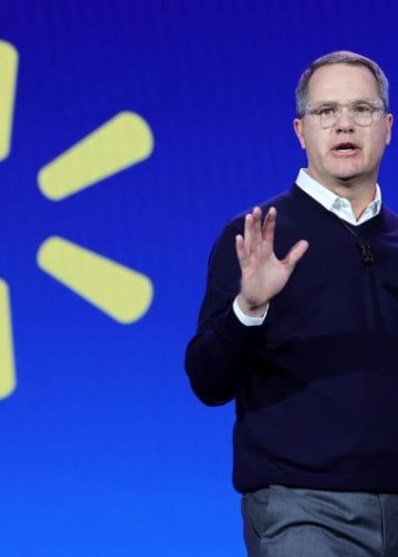 Longtime Walmart CEO to step down in January